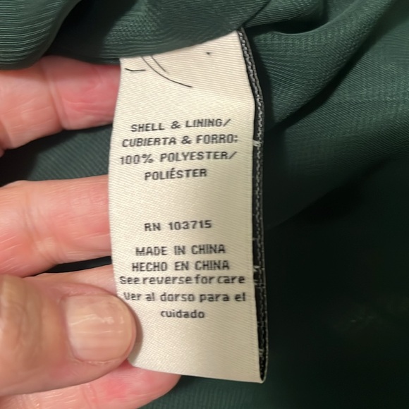 BEAUTIFUL NWT Zac & Rachel top. Emerald Green with gold accents. Size XL - Picture 8 of 8